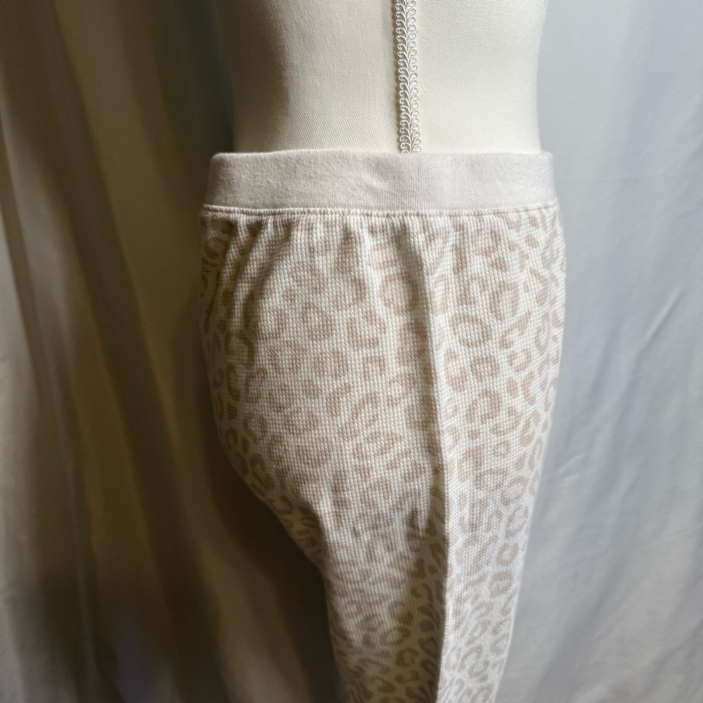 Old Navy Thermal Leggings Snow Leopard Animal Print Pajama Pants L - Picture 7 of 16